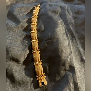 Elegant Gold Bracelet